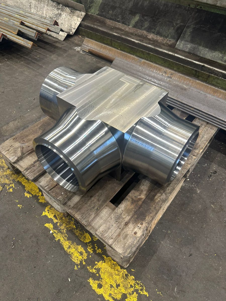 UNISTEEL – výroba T-kusu